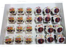 Mini Sports Cupcakes with Edible Plague - choose your team