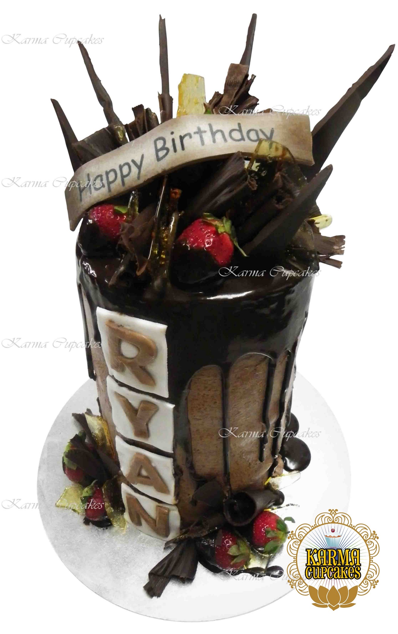 Ryan Reynolds Chocolate Mud Drip Cake With Strawberries