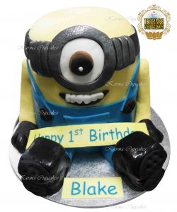 Minion 3D Cake