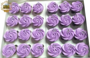Women's Day themed Mini Cupcakes with Purple Rose Swirl