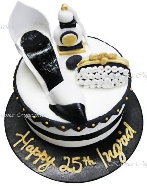 Shoe and purse birthday cake 3D sugar pieces copy